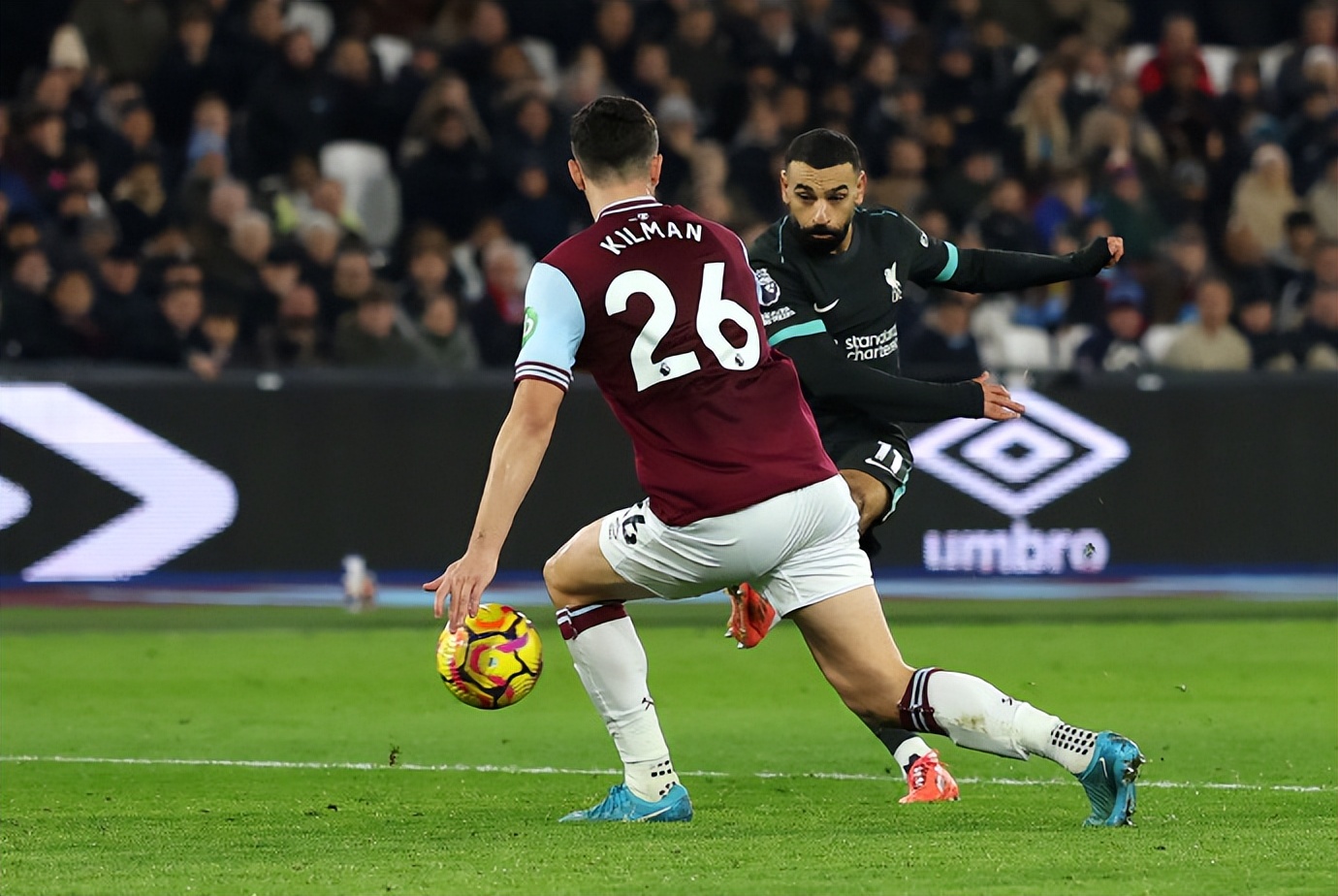 爱游戏ayx官网 -萨拉赫赛事官方发布回归赛场新规，日本队争议不断！(萨拉赫与克洛普激烈交流)