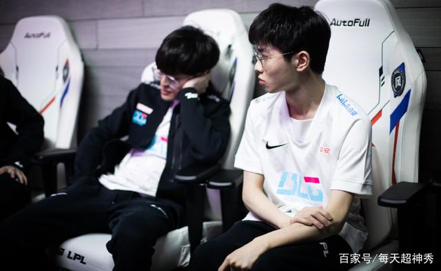 爱爱游戏下载 - TheShy遭遇七连败，TL教练面临压力！